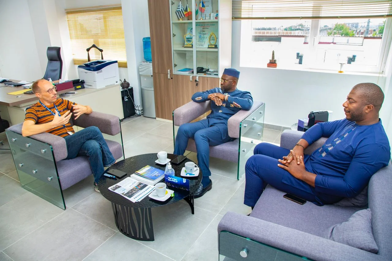 Visite du président du CNP-PPP chez le concessionnaire SEMLEX